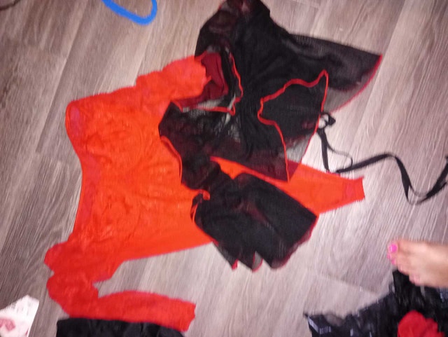 Small/Medium Lingerie Bundle - photo 3