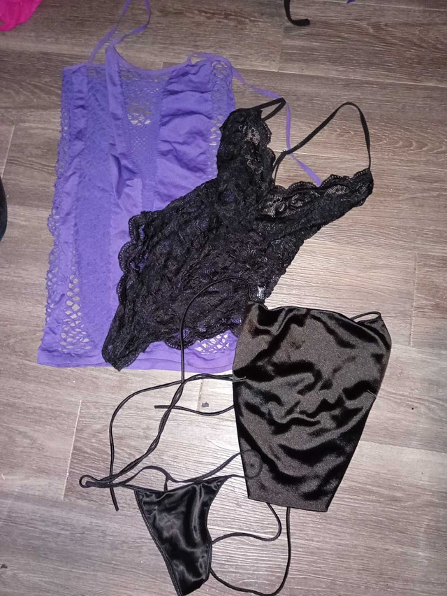 Small/Medium Lingerie Bundle - photo 4