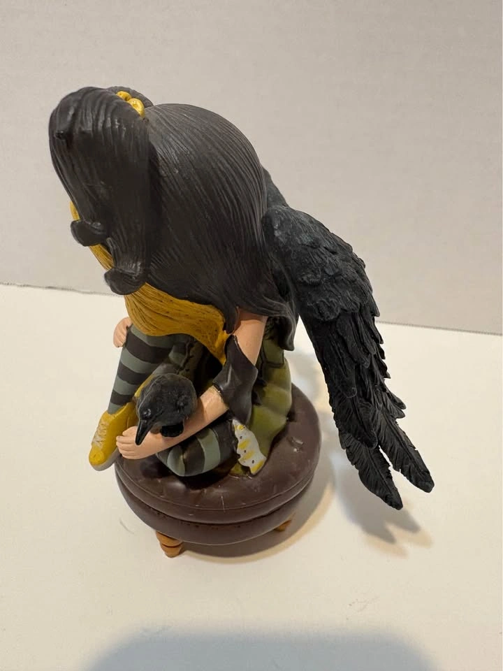 Jasmine Becket-Griffith Darkness There Fairy Figurine - photo 4
