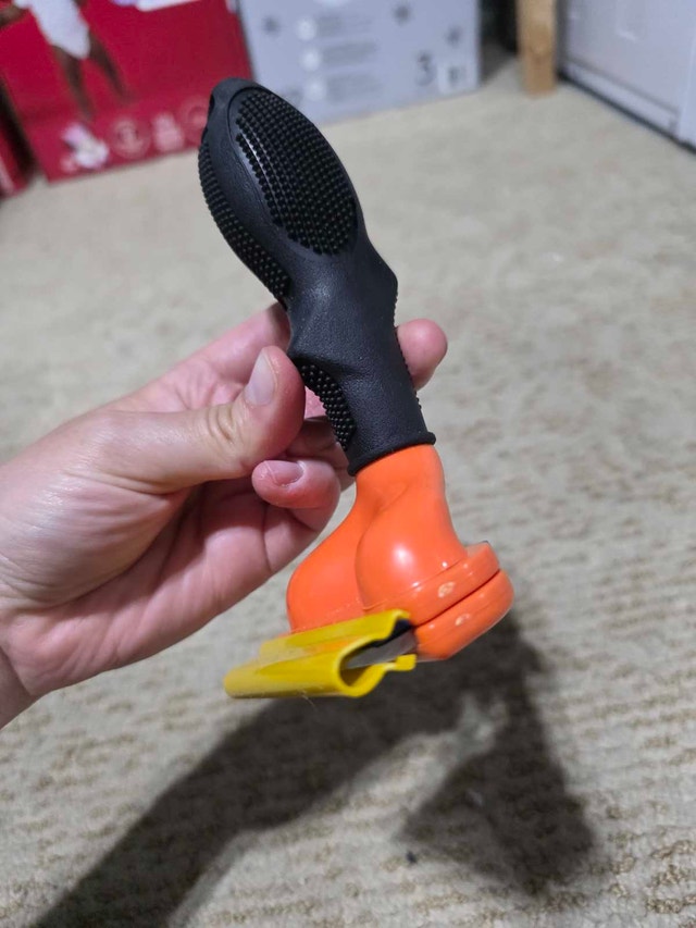 FURminator deShedding Tool - photo 3