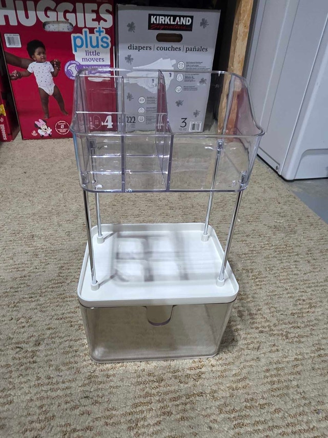 Bathroom organizer