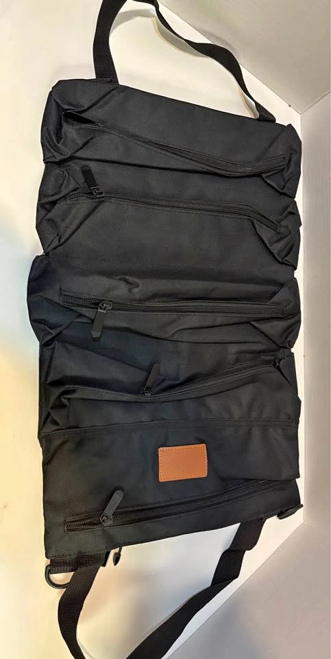 5 compartment carrying pouch