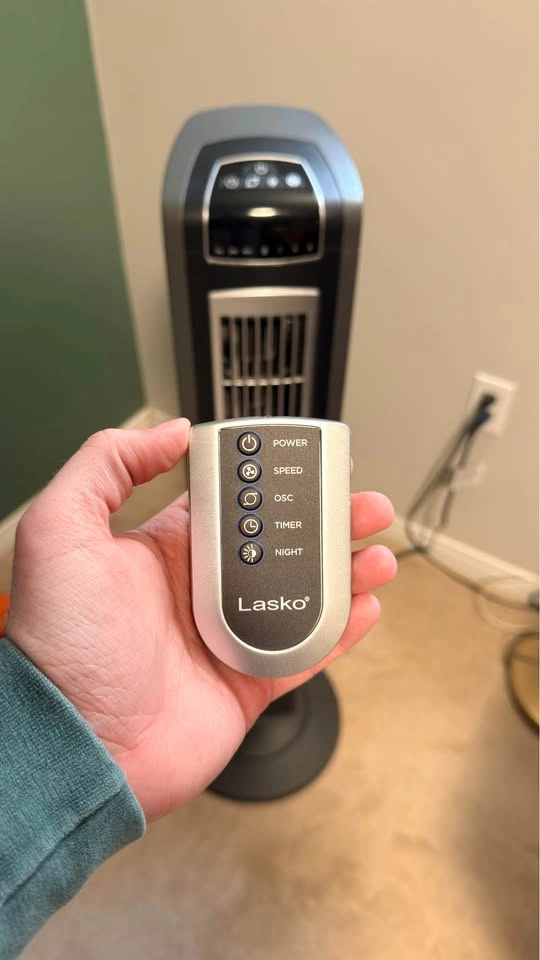 Lasko Tower Fan with Remote Control - photo 3