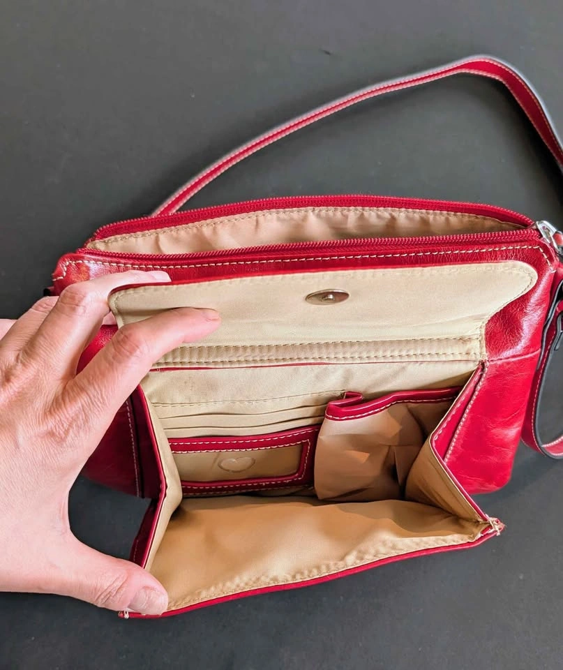 Red Leather Purse - photo 2
