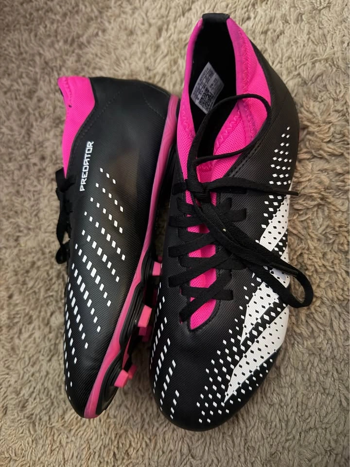 adidas Unisex Predator Accuracy.4 Soccer Shoe Size 6 Youth - photo 2