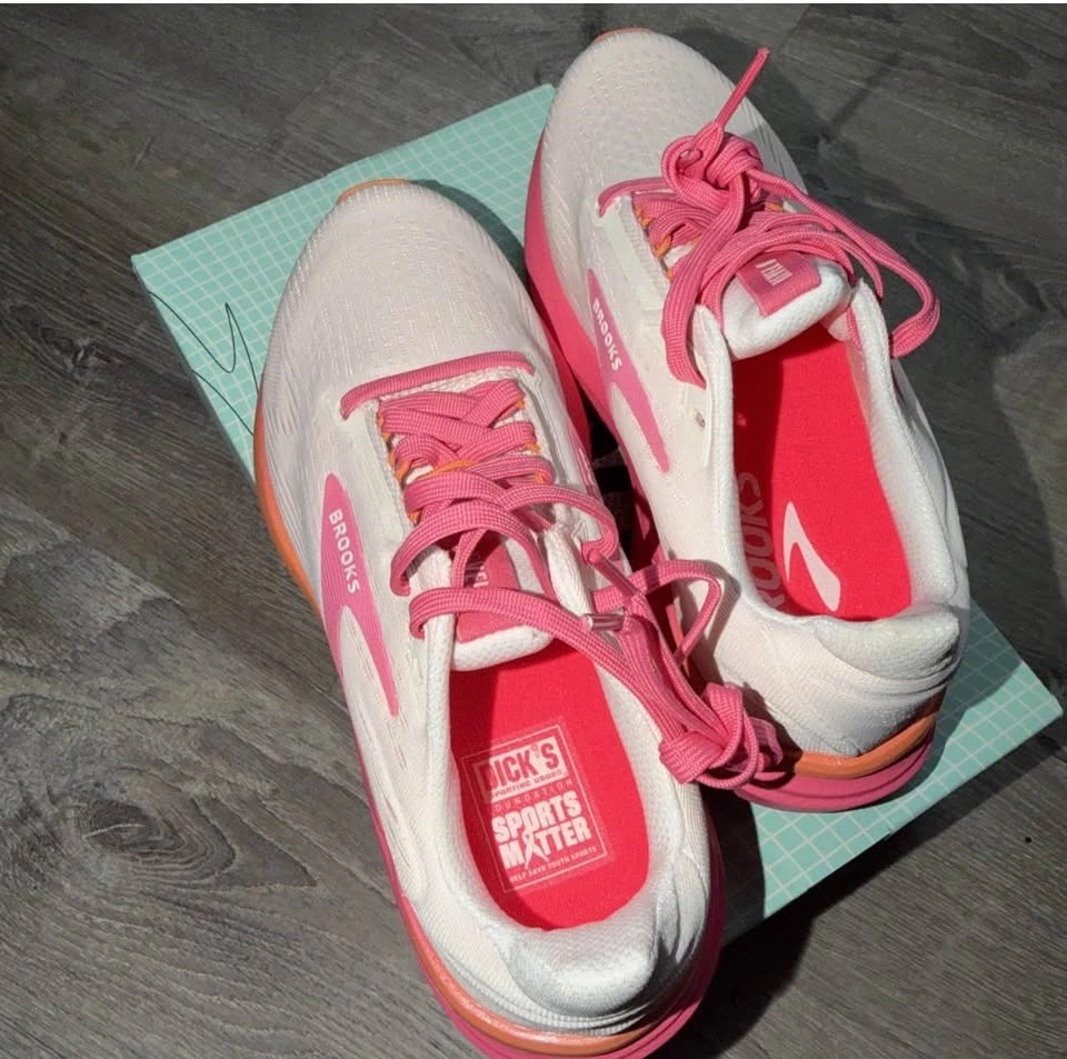 New 2026 Brooks Women’s Revel 8 ‘Empower Her’ Running Shoes - photo 2
