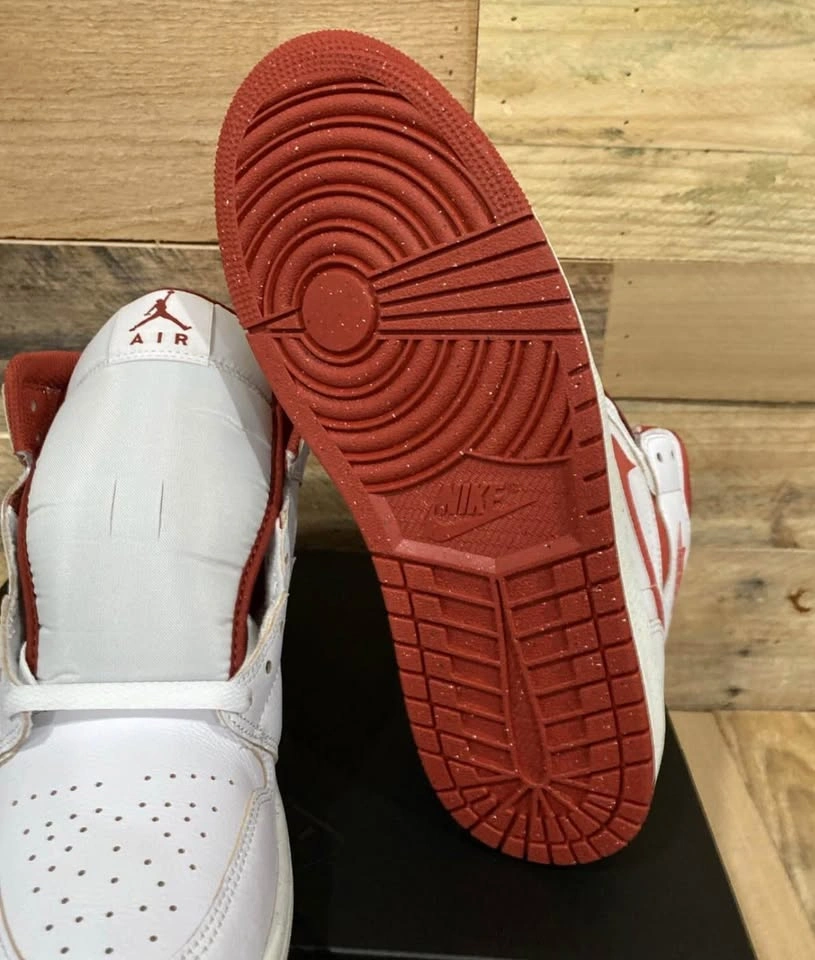 Air Jordan 1 Mid SE - photo 2