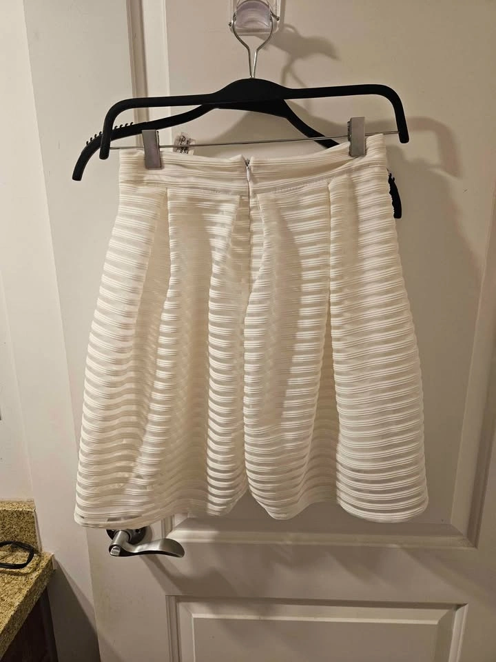 New Medium White Skirt - photo 2
