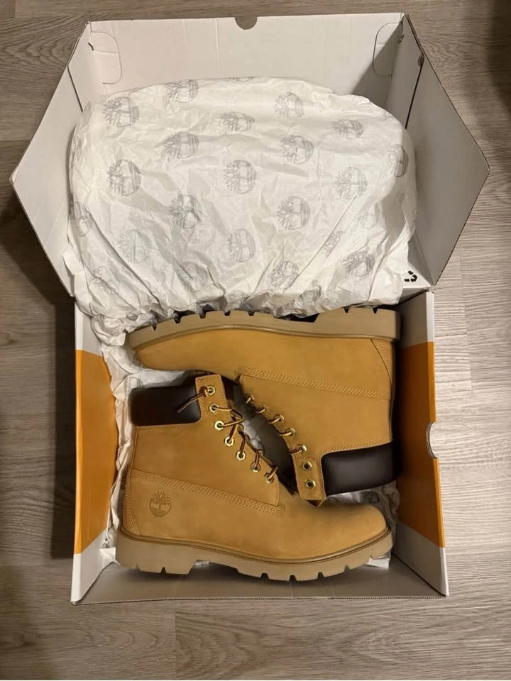 New Timberland waterproof wheat boots Men’s size 9 - photo 4