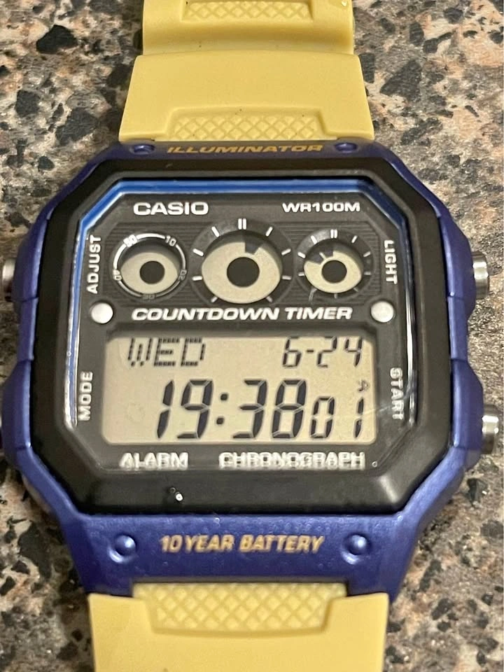 Casio AE1300