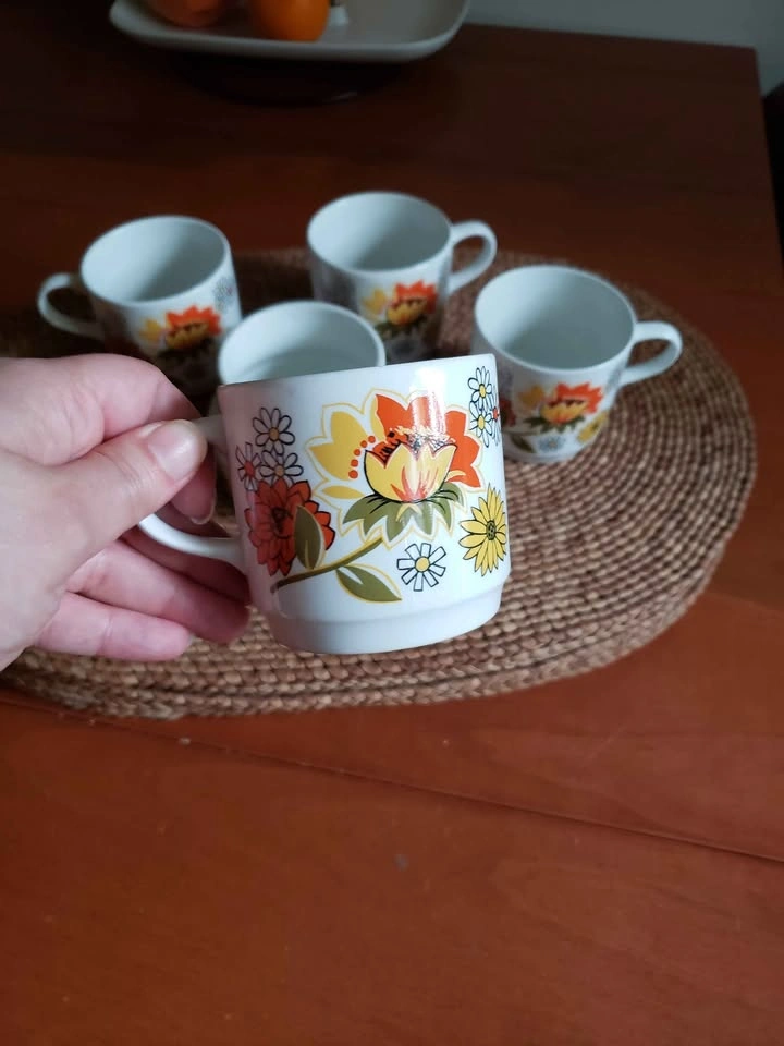 Vintage 1970s Coffee Cups and Sugar Bowl - photo 2