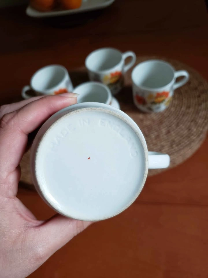 Vintage 1970s Coffee Cups and Sugar Bowl - photo 3