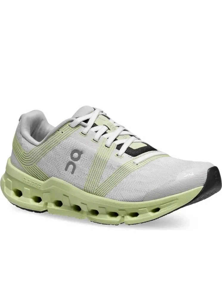 Women’s On Cloudgo Size 5 White/Meadow