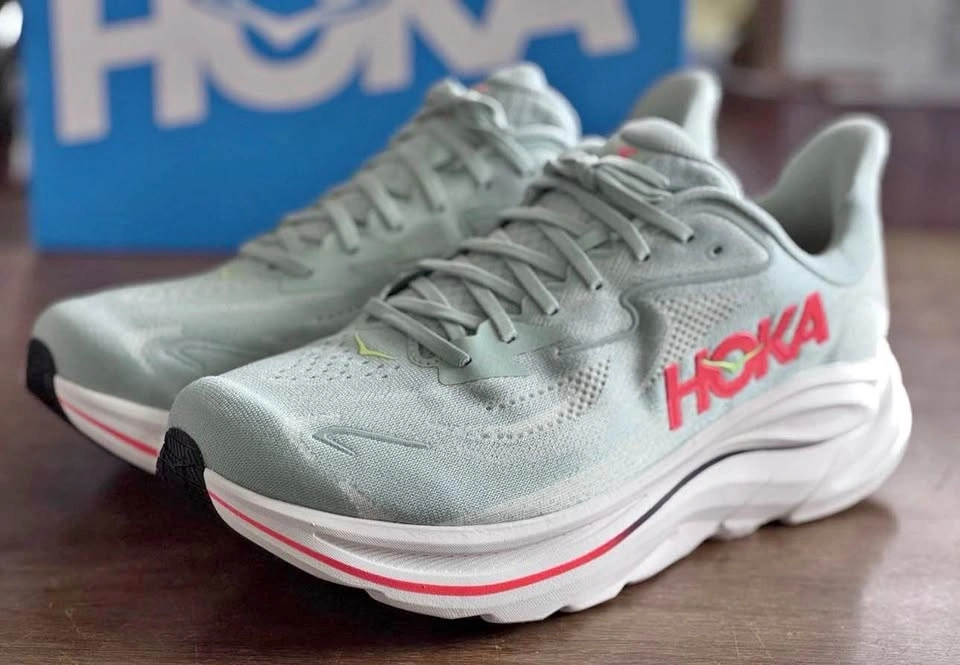 Hoka Clifton 10 Men’s 12 Wide Sage/Neon