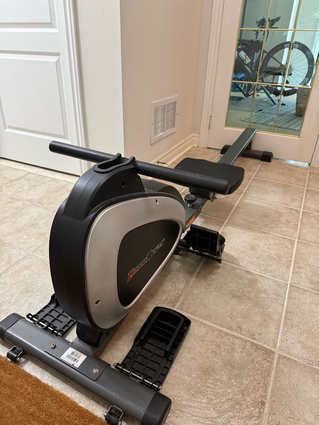 ROWING MACHINE