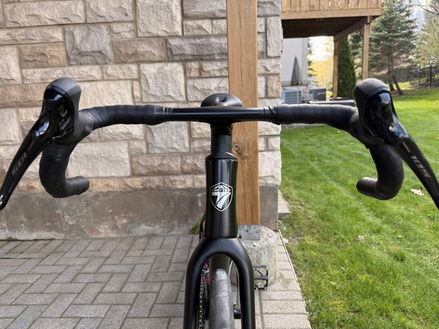 Lightweight Carbon Roadbike - photo 4