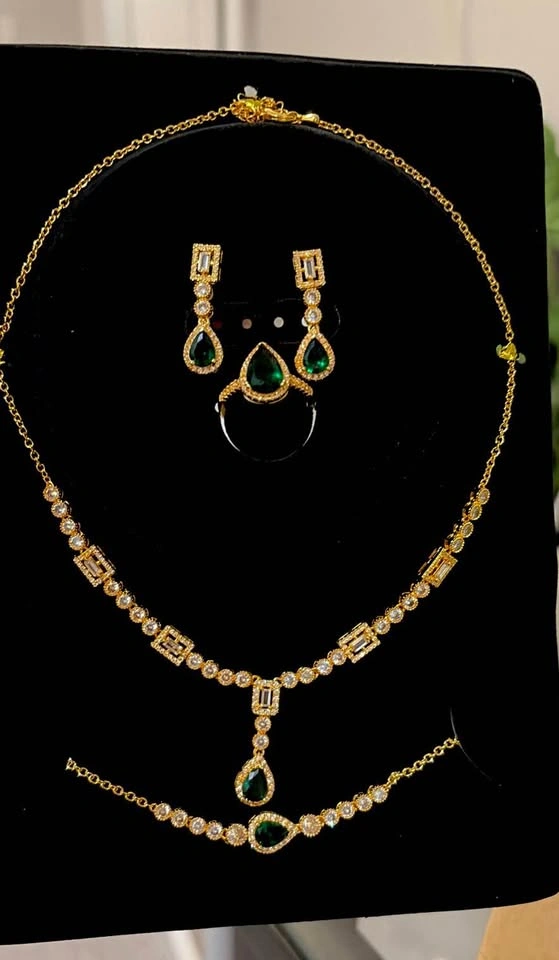 Elegant 22K Gold Plated Jewelry | Emerald Green Bridal Set - photo 2