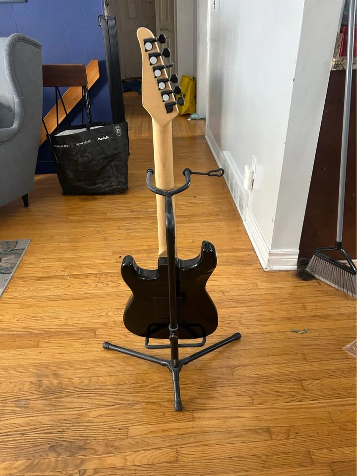 Lyx Pro Electric Guitar - photo 2