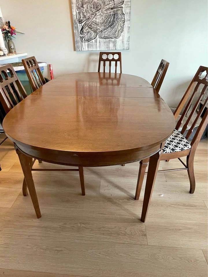 Dining Table, Solid wood Extendable