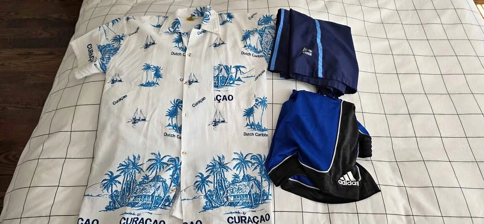 Curaçao Souvenir Button-Down Shirt and 2 Athletic Shorts Bundle