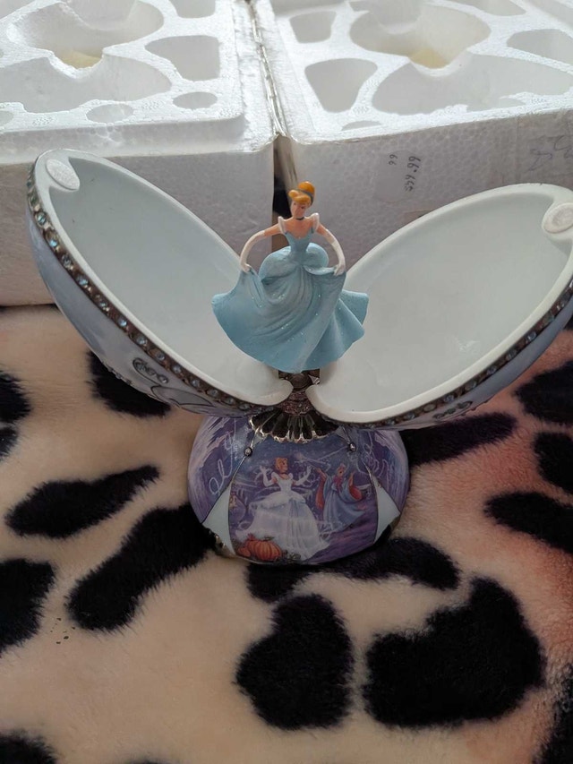 Disney Showcase Cinderella Collection - photo 3