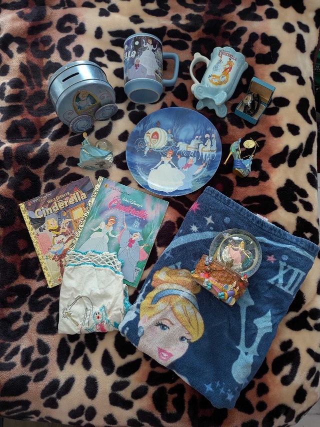 Disney Cinderella Collector Lot