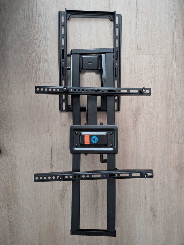 ProMounts Full Motion TV Wall Mount