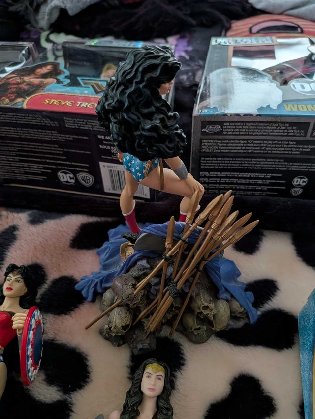 DC Comics Wonder Woman Collection - photo 3