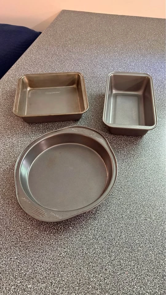 Set of 3 baking pans