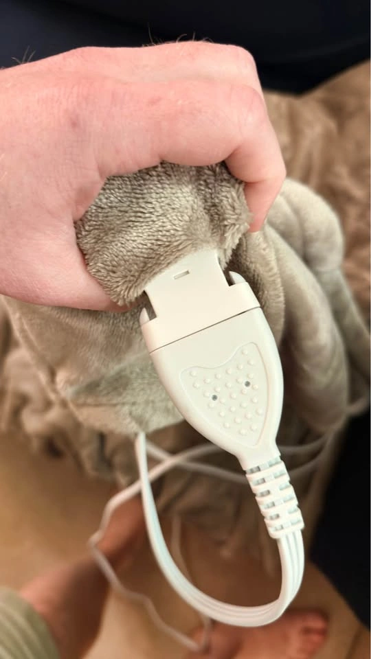 Therapedic Heated Throw Blanket - photo 3