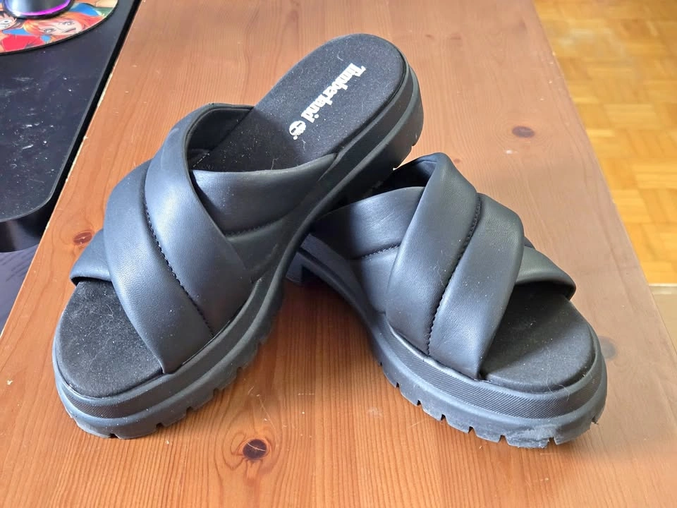 LIKE NEW: Timberland Womens Chunky Platform Slides (Size 7) w/Bo