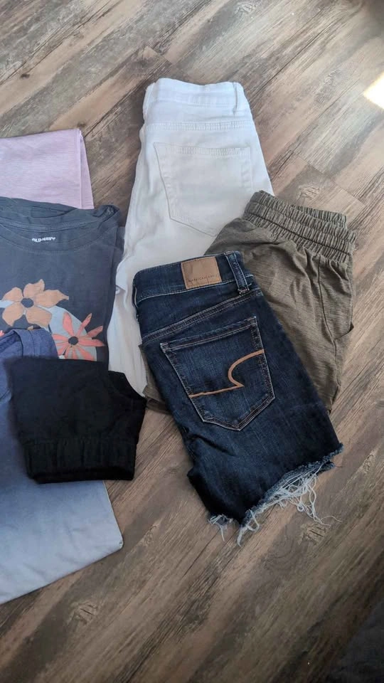 Women's XS Lot - photo 2