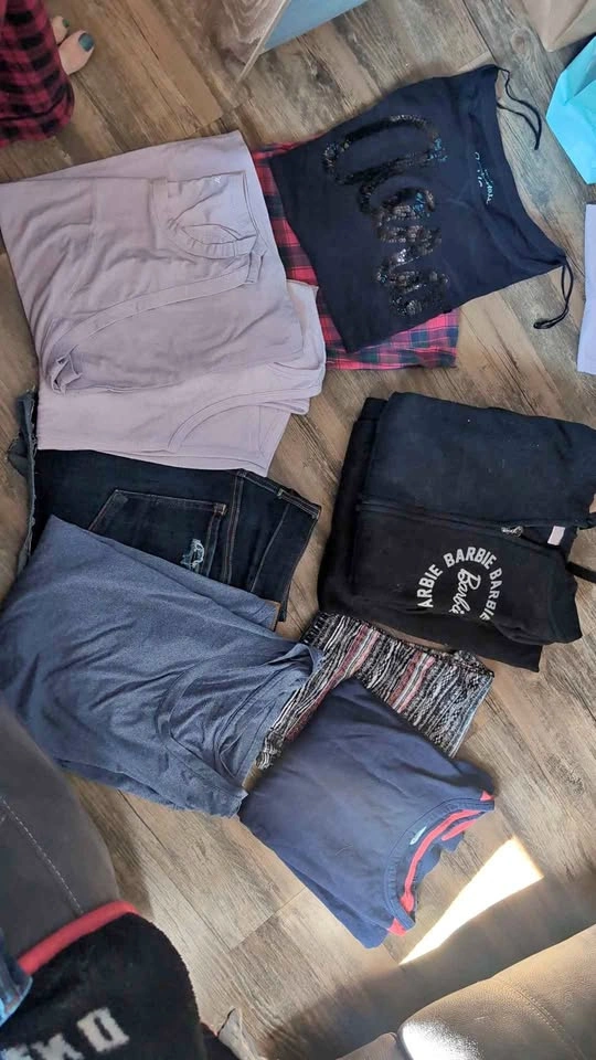 Women's medium lot