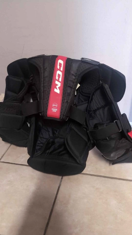 Goalie chest protector - photo 2