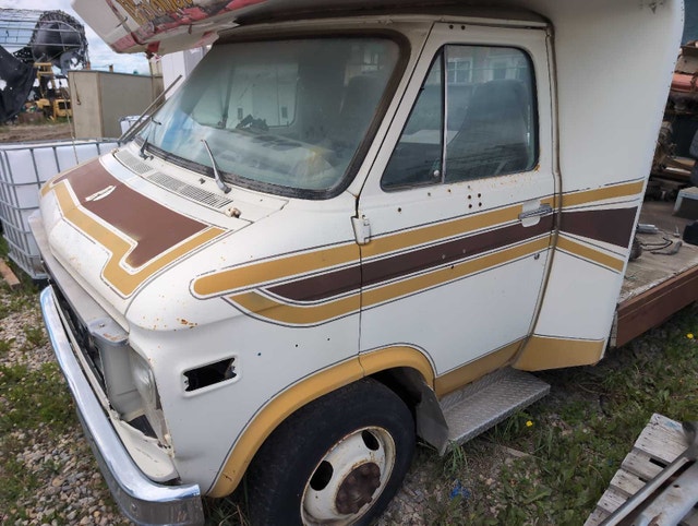 1980 c30 van front clip and doors - photo 3
