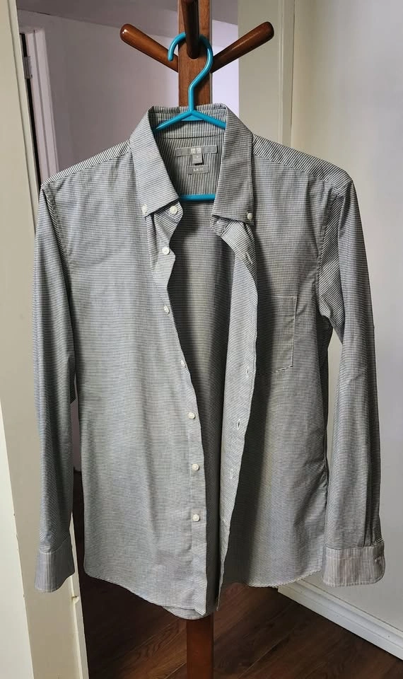 Uniqlo Black & White Checkered Dress Shirt - Medium - Slim Fit - photo 3