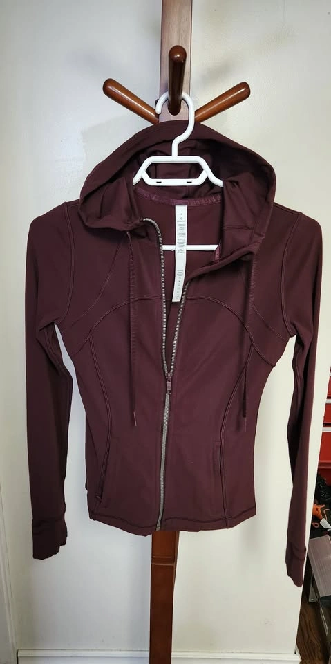 Lululemon Define Hooded Jacket - Size 4 - photo 2