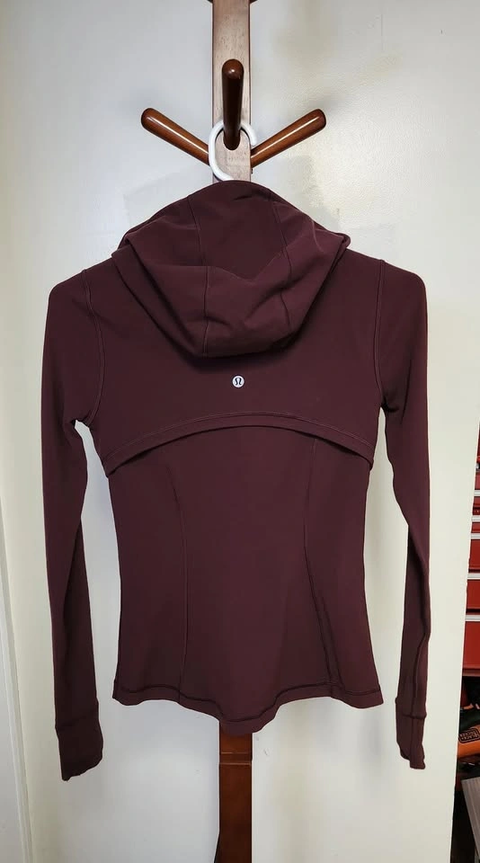 Lululemon Define Hooded Jacket - Size 4 - photo 3