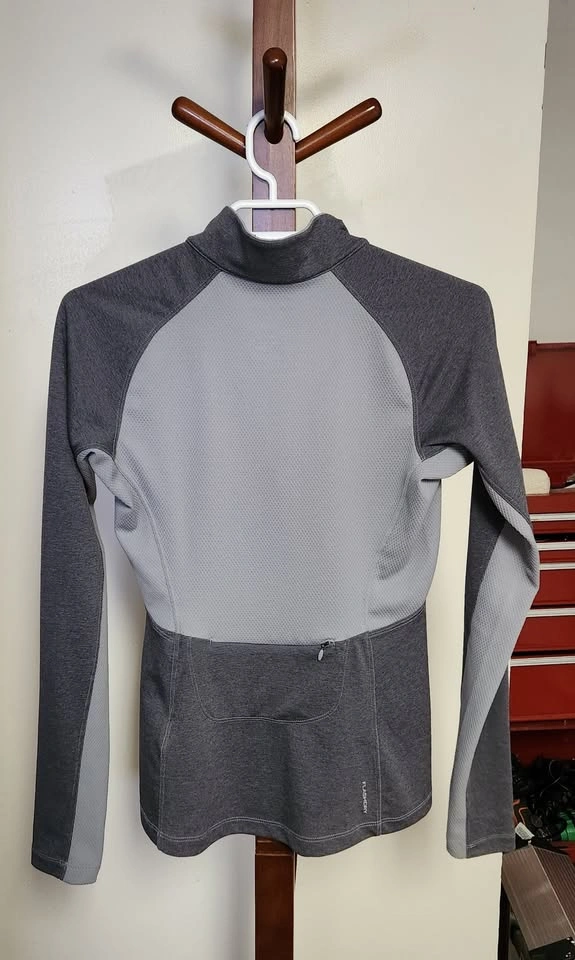 North Face Long Sleeve Quarter Zip - Size XS - Woman - photo 3