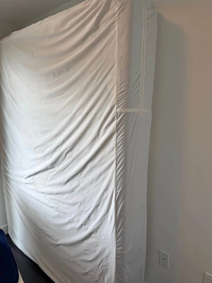 Emma’s Hybrid Mattress and mattress protector