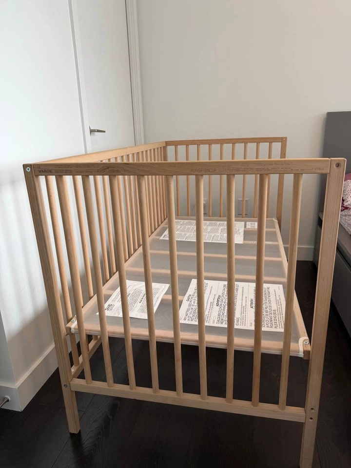Ikea Crib, mattress, mattress protector and brand new bedsheet - photo 2