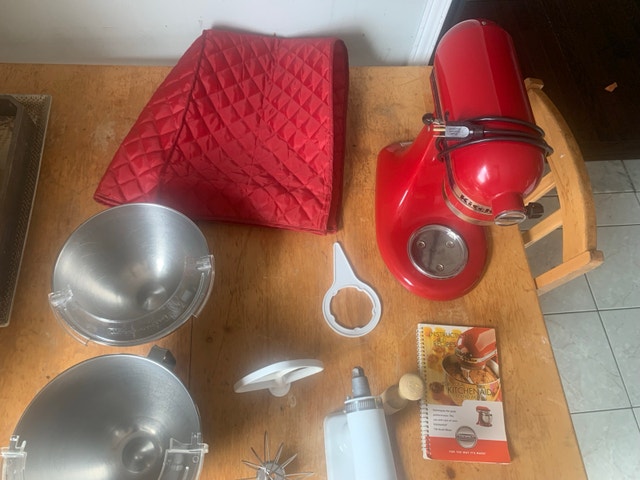 Like NEW kitchenaid artisan mixer comes with meat - photo 2