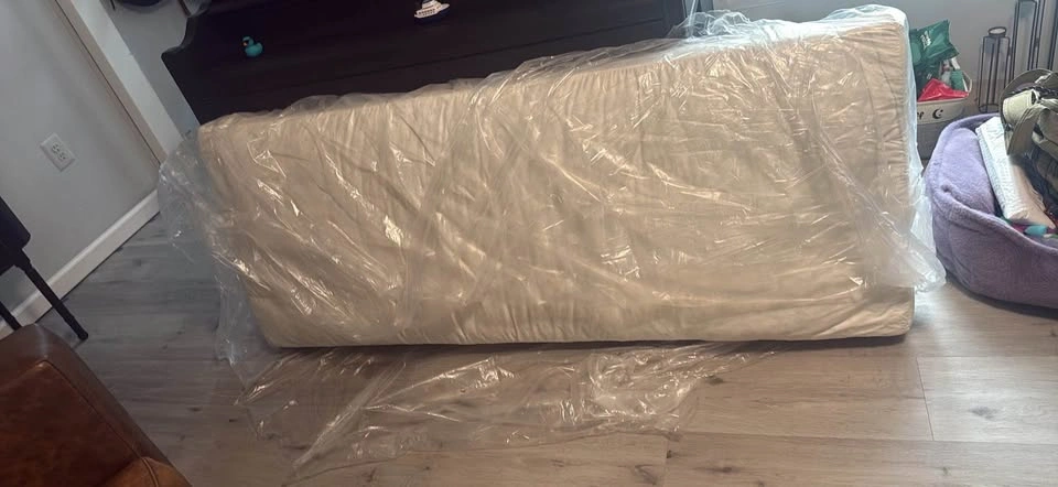 Roger + Chris Leather Sofa - photo 5