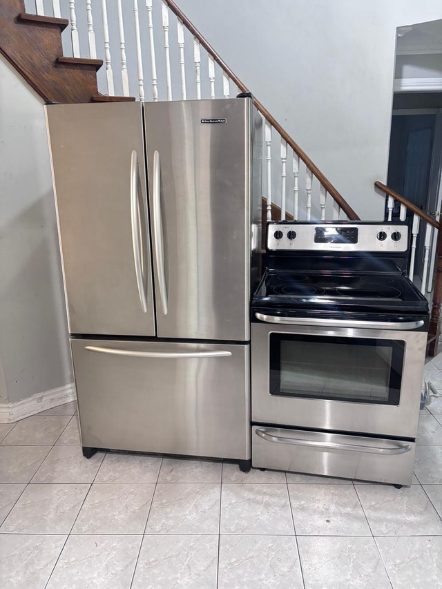 Fully working spacious Kitchenaid Fridge and Stove