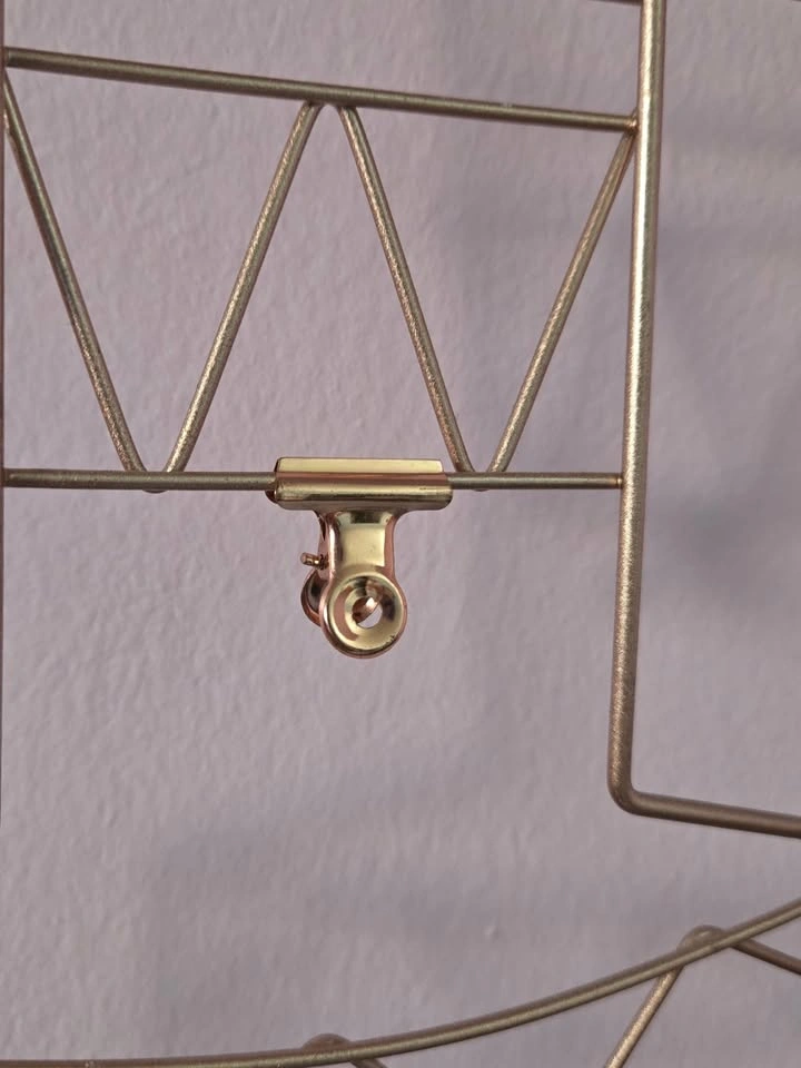 boho rosegold wire photo holder with clips. cactus shaped - photo 5