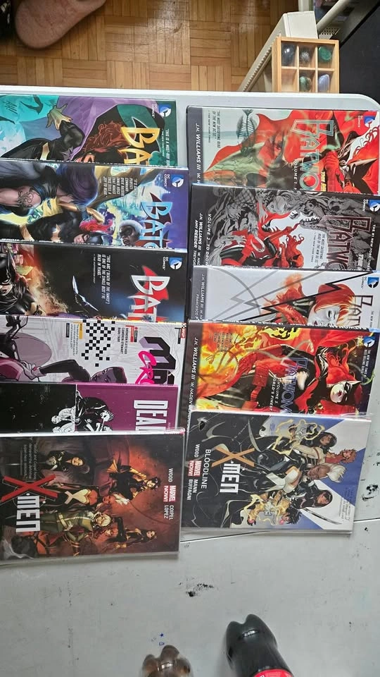 Comic books: Batgirl, Batwoman, Deadly Class, Motor Crush, X-Men