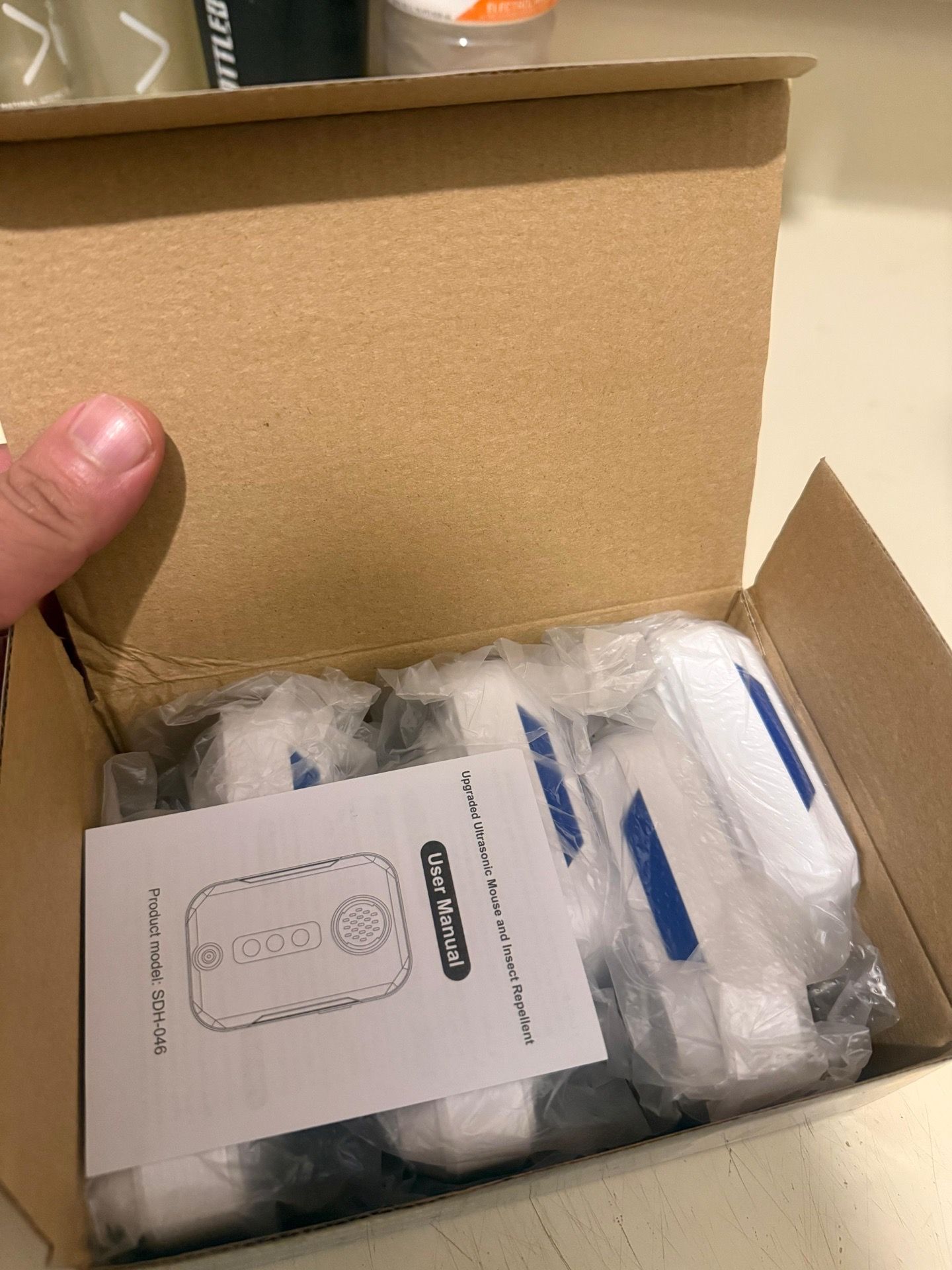 Ultrasonic Mosquito & Insect Repellent Indoor Plug-in - photo 2