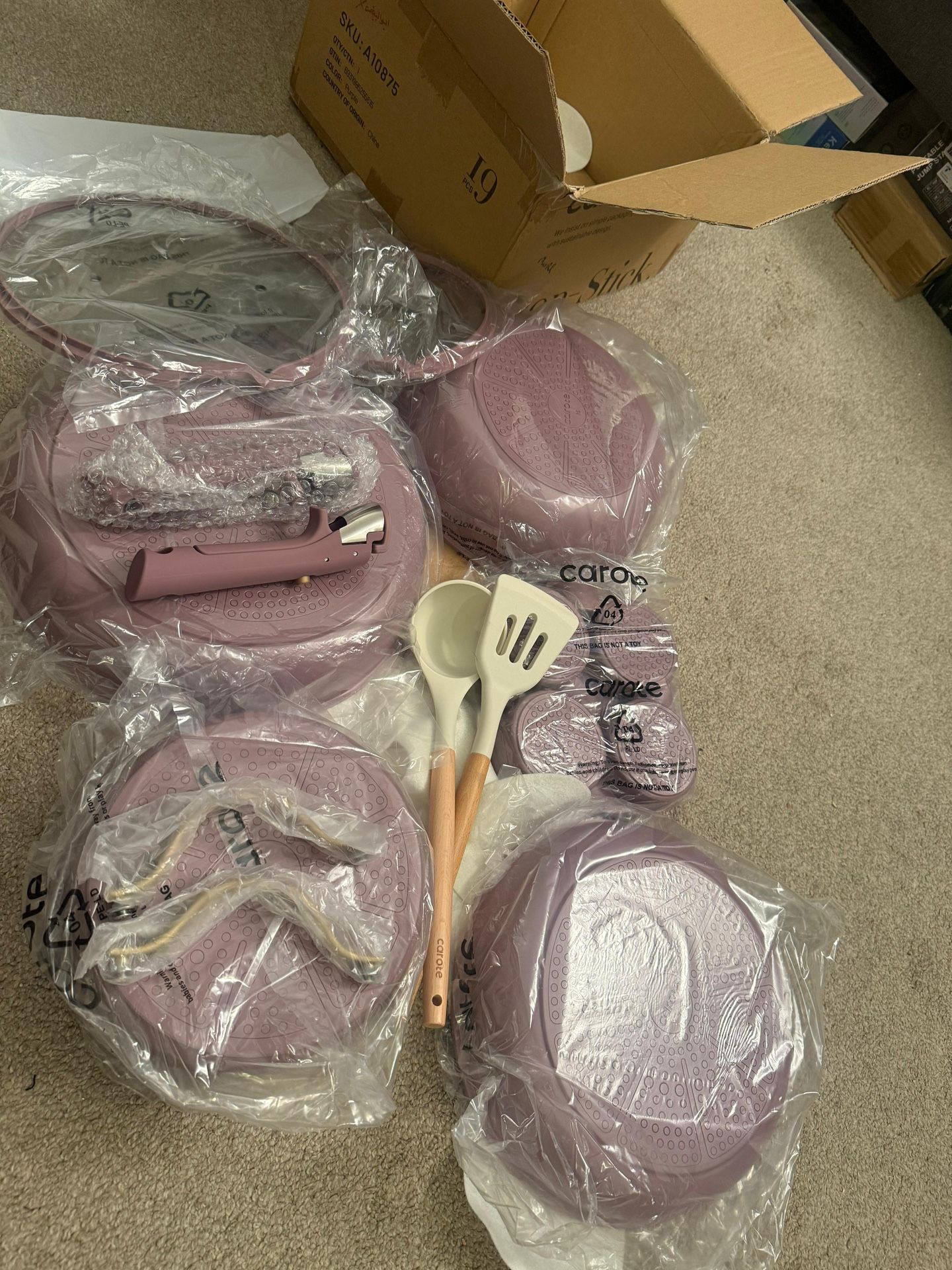 Ceramic Non-Stick Cookware Set with Removable Handle - photo 2