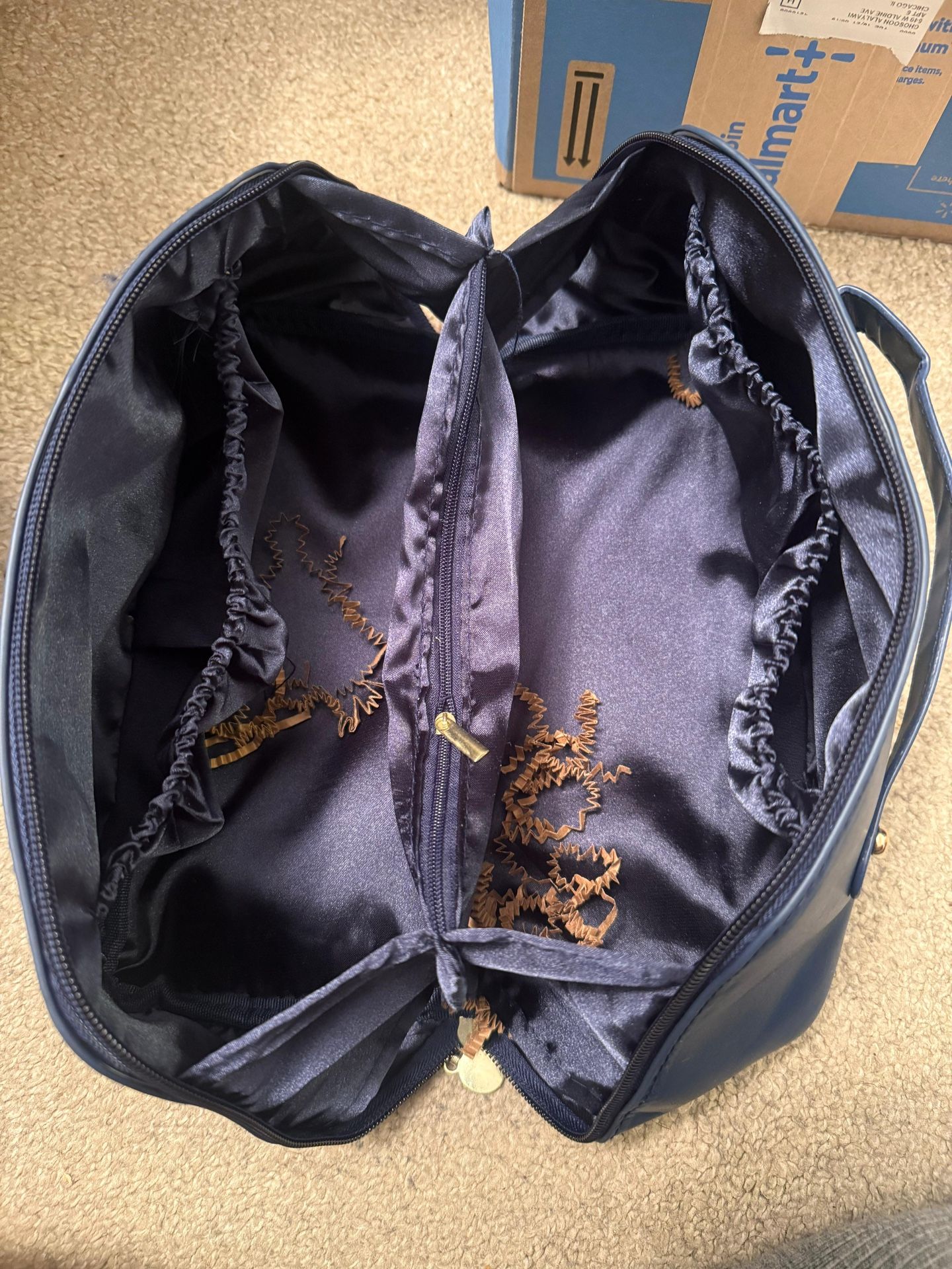 Travel Makeup Bag with 2 Mini Bags, Large Capacity - photo 3