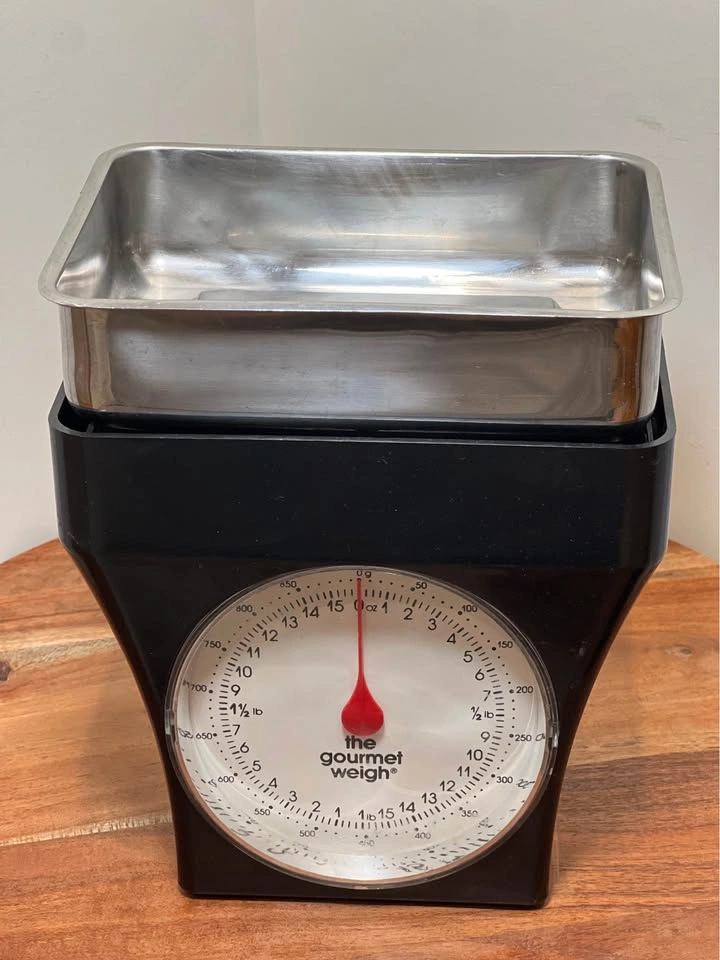 Vintage Metrokane The Gourmet Weigh Mechanical Kitchen Scale - photo 2